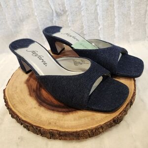 NWT Stylish Denim Navy Heeled Heels by Fanfares Size 9 1/2